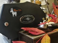 -red donkey coffee