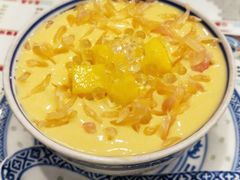 杨枝甘露-广信牛奶甜品世家(台东店)