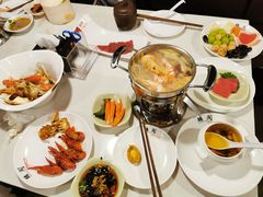 -腾阁自助餐厅(朝林广场店)