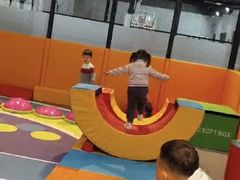 -小小特工运动馆(宝山三邻桥中心)