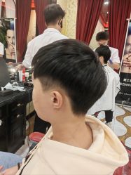 -东方先生国潮男士理发馆