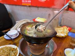 石橄榄炖鸡-洪大厨鸡煲(福田店)