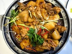 -三江源美食城