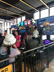 -嗨翻Hi-Fun竞技主题乐园·蹦床团建生日聚会(五棵松华熙店)