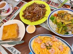 干炒牛河-小龍鳳餐室(番禺路店)