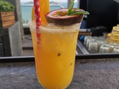 -瑰丽酒店·海吧·天际下午茶·现场DJ·天台酒吧