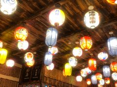 大堂-星巴克臻选(上海虹桥新天地三店)