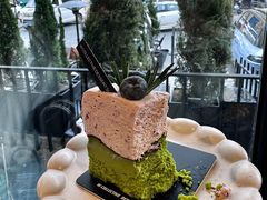 -W COLLECTIVE  DESSERT SHOP