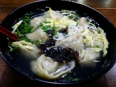 鲜肉香菇大馄饨-广慈小吃铺沪味佳饭堂