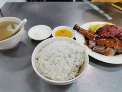 -华香鹅快餐店