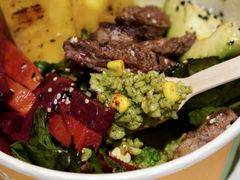 煎牛肉配坚果米饭能量碗-Wagas沃歌斯(环贸店)