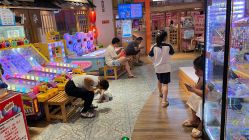 -卡通尼乐园(新达汇三林店)
