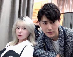 -INSTYLE·SALON