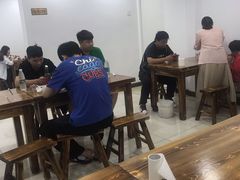 大堂-何记酿皮店(西流湾店)