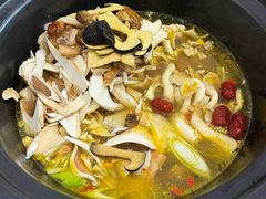 -菌乡缘·野生菌蒸汽鱼火锅(江边夜市店)
