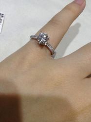 -威德钻石-克拉钻大本营(南京东路店)