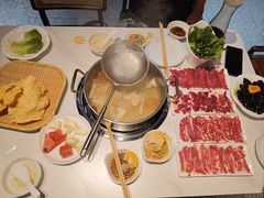 -犇鼎牛潮汕牛肉火锅(新辰里学清路店)