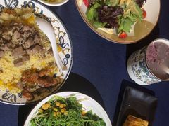 -伊带伊路新疆美食府(呼家楼店)
