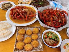 -李双猪·小龙虾·烧烤·羊肉煲(乐山店)