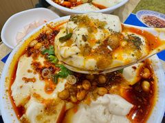 -李与白包子铺(桐梓林店)