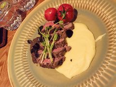 -JINNS锦时 steak&pizza(浸信会礼拜堂旧址店)