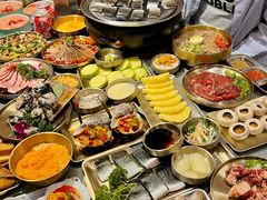 -围炉肉舍丹东海鲜烤肉·烤活鳗(步行街店)