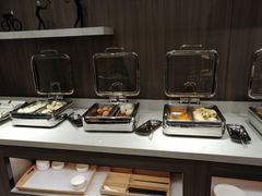 -汉庭优佳(上海恒隆广场南京西路地铁站店)