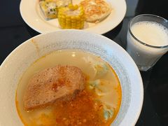 -上海漕河泾万丽酒店