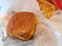 双层深海鳕鱼堡-麦当劳(深圳西涌天文台店)