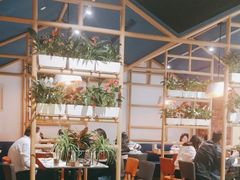 -渝信川菜 · 川味家常菜(财富购物中心店)