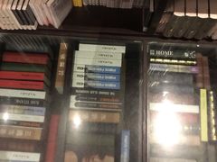 -钟书阁(松江泰晤士小镇店)