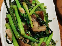 -黄泥岗·地道湖北菜(奥特莱斯店)