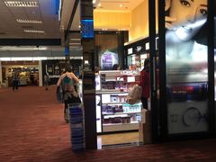 -王权免税店(清迈机场店)