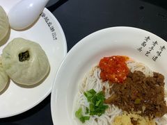 -凤起龙游老面包子(凯德晶品店)