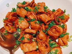 马仕金牌肥肠煲-马仕玖煲·融合菜·酥不腻烤鸭(人大店)