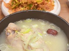 -长寿参鸡汤(朝韩风情街店)