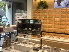 -一代眼镜·蔡司配镜(浦东大拇指广场店)
