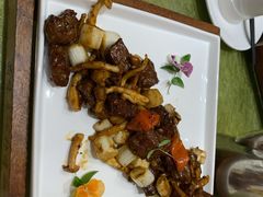 山菌葱爆雪花牛肉-尚一汤 广东炖汤(金桥国际店)