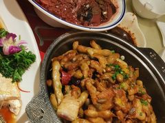 -吴记酱骨炖菜馆(西大直街店)