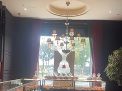 -Salon de The de Joel Robuchon(外滩18号店)