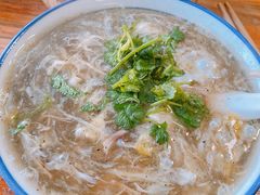 -罗卜李包子羊肉汤