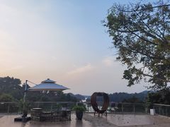-华凌山庄·隐湖栖