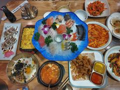 -青瓦餐厅·生鱼片·韩园烤肉(西塔店)