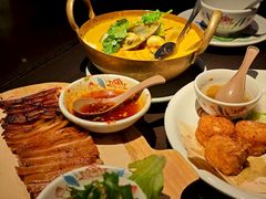 -大头虾越式风味餐厅(光明广场店)