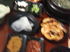 -肉甲韩国木炭烤肉(新壹街1店)