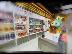 -泡泡玛特POPMART(上海环球港店)