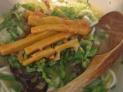 -百春原湖南牛肉粉(百联世纪店)