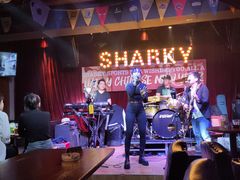 -鲨鱼美式餐厅酒吧Sharky