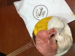 -VENCHI 闻绮(上海佛罗伦萨小镇店)
