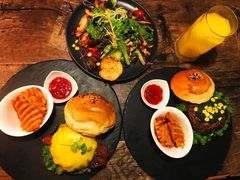 -HIGH FIVE哈福手工汉堡(桂林路店)